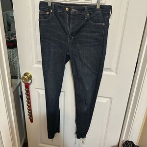 Lucky Brand women's Dark Blue Skinny Jeans